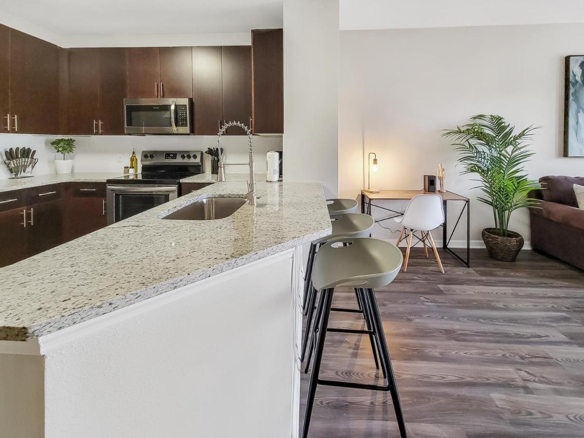 Getaway Apartment Near Beaches And Airport タンパ エクステリア 写真